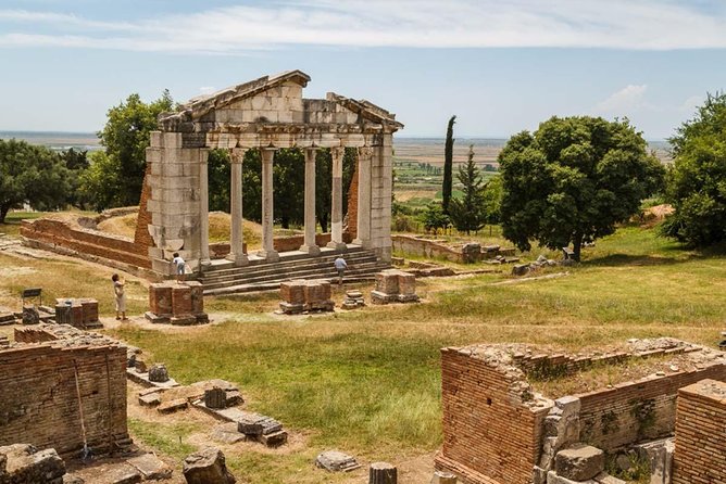 Explore Berat(UNESCO) and Apollonia from Tirana/Durres - Berat Castle: seeing a fortress town where people still live