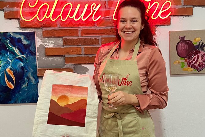 Painting on Tote Bags Workshop with Welcome Drink - The welcome drink setup: local wine plus nonalcoholic options