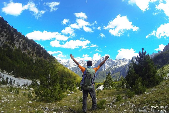 Peaks of the Balkans Tour: Theth, Valbona & Koman Lake in 5 days - Piramida 18: border views and a picnic at 2000 m