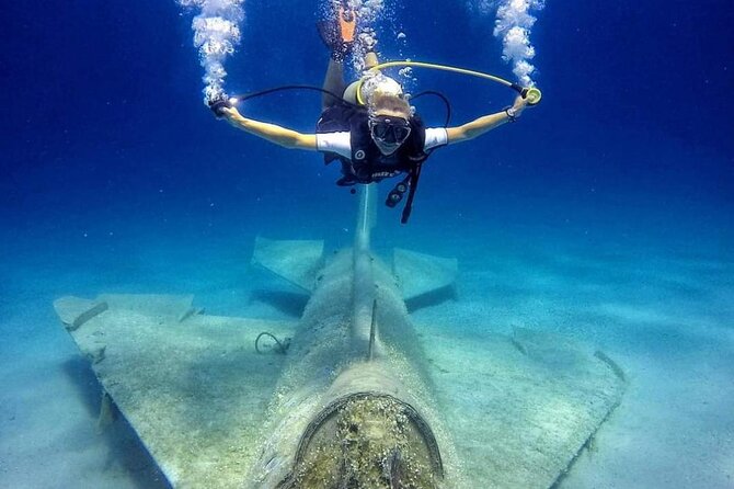 Scuba Diving in MIG-21 wreck - Quick reasons to go (MiG-21 wreck, Drymades)