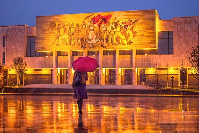 TIRANA Walking Tour: Discover the ever-changing capital city - Et’hem Bej Mosque: a survivor of political extremes and a lesson in restored art