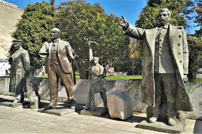 Tirana Walking Tour, Extra Virgin Olive Oil and Raki Tasting - Murat Toptani Pedestrian Street: a walk that strings together eras